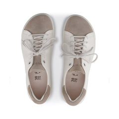 Bend Low Grey Taupe/Eggshell Smooth Leather